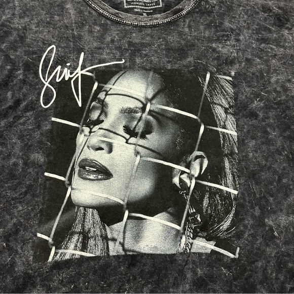 Jennifer Lopez Guess Acid Wash Tee Size XL Band Music Jlo Album Streetwear - Picture 3 of 6